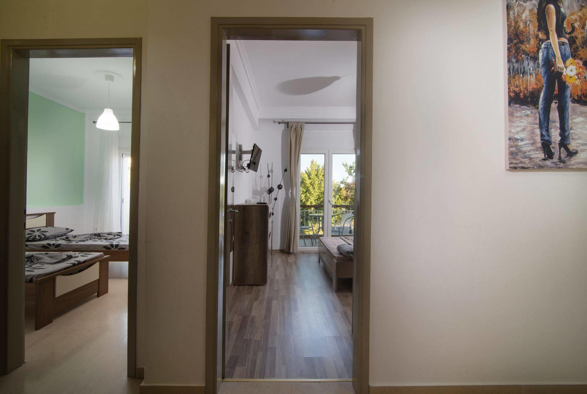 Michalis Apartments Polýgyros Zewnętrze zdjęcie